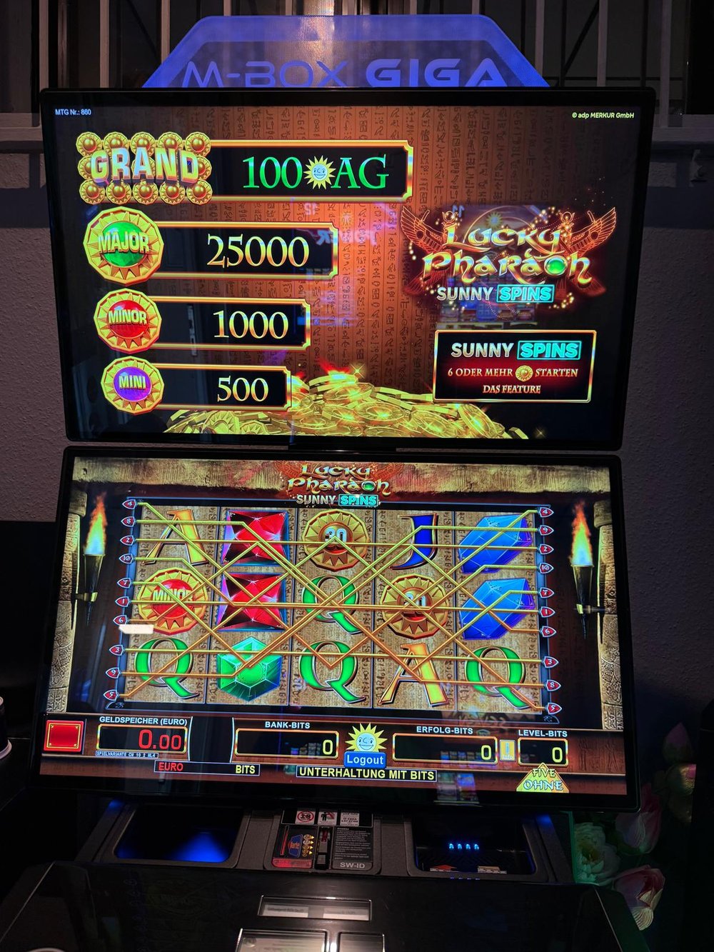 Spielautomaten in der Spielhalle Haldensleben Lucky Pharaoh Sunny Spins auf dem M-Box Giga Spielautomaten in der Spielhalle Haldensleben